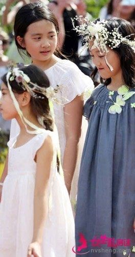別人家的女兒！李嫣多多巴黎時(shí)裝周走秀
